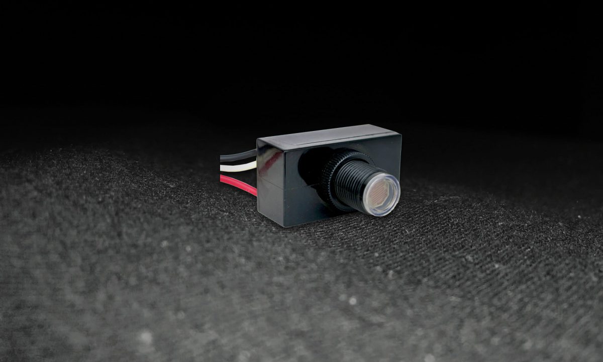 Button-style 120V Photocontrol