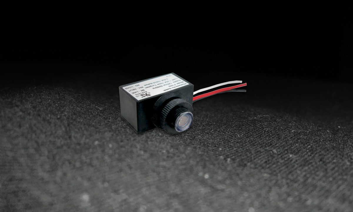 Button-style 120V Photocontrol
